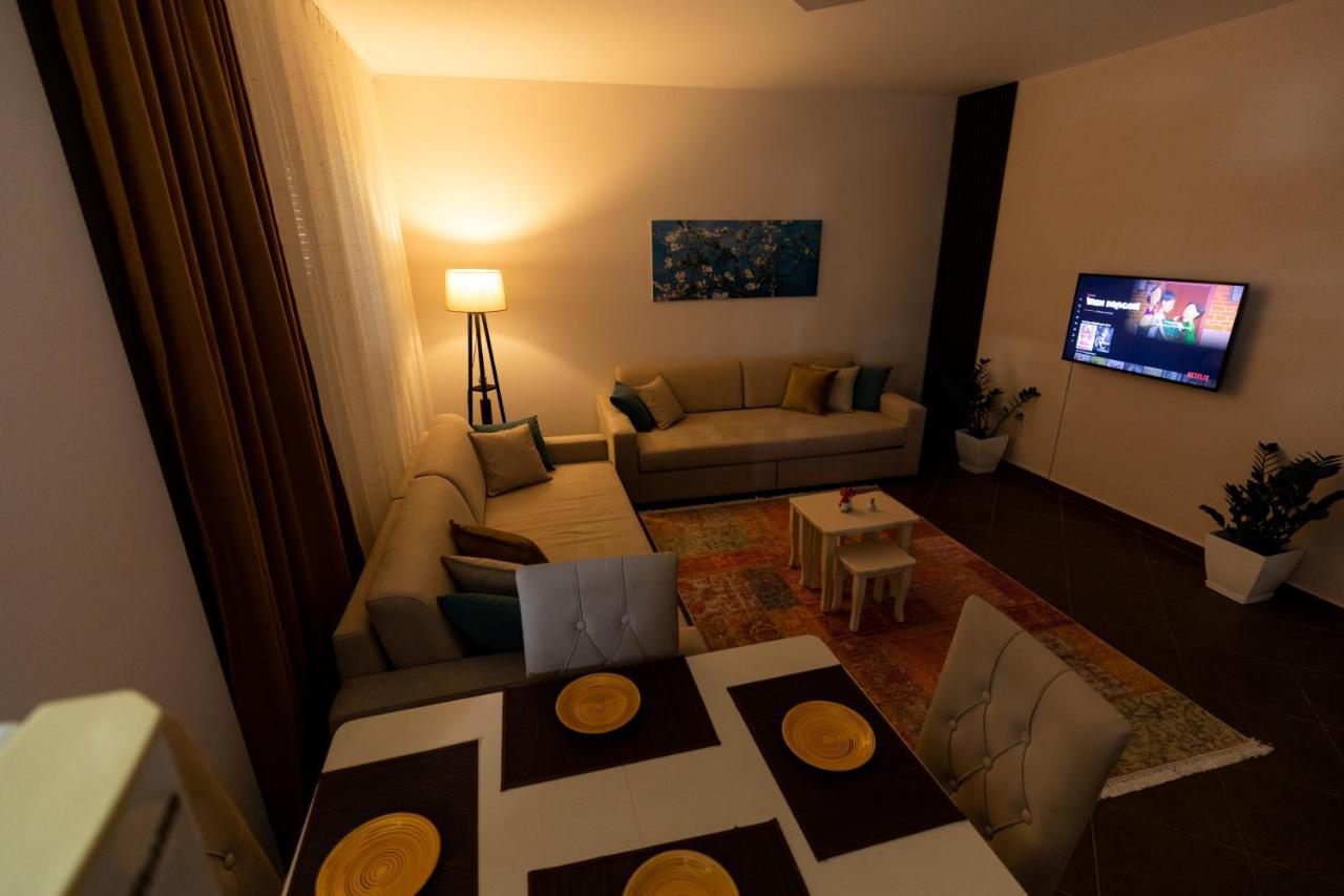 Tirana Contact Apartment ภายนอก รูปภาพ