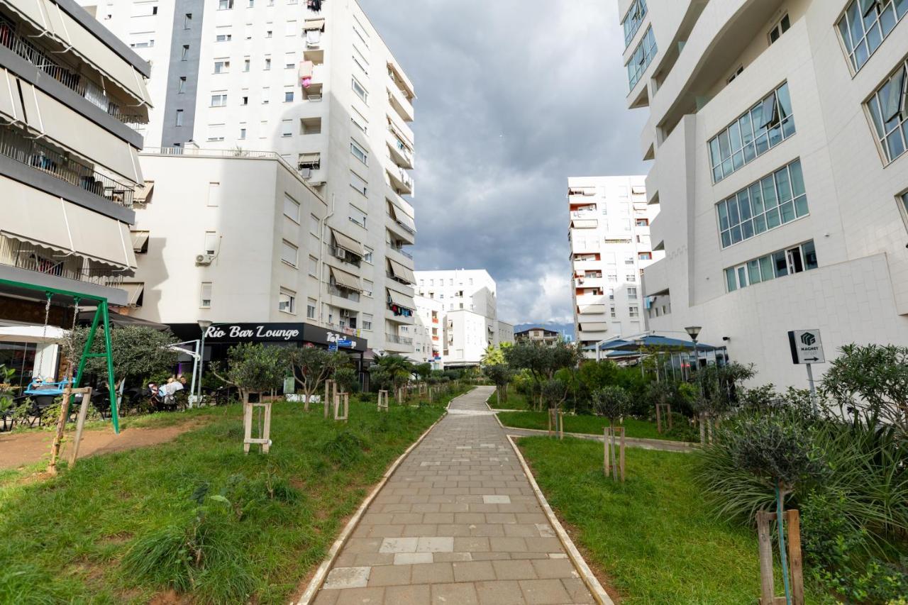 Tirana Contact Apartment ภายนอก รูปภาพ
