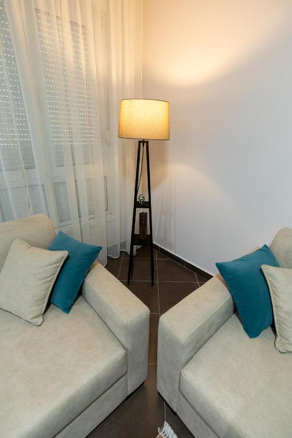 Tirana Contact Apartment ภายนอก รูปภาพ