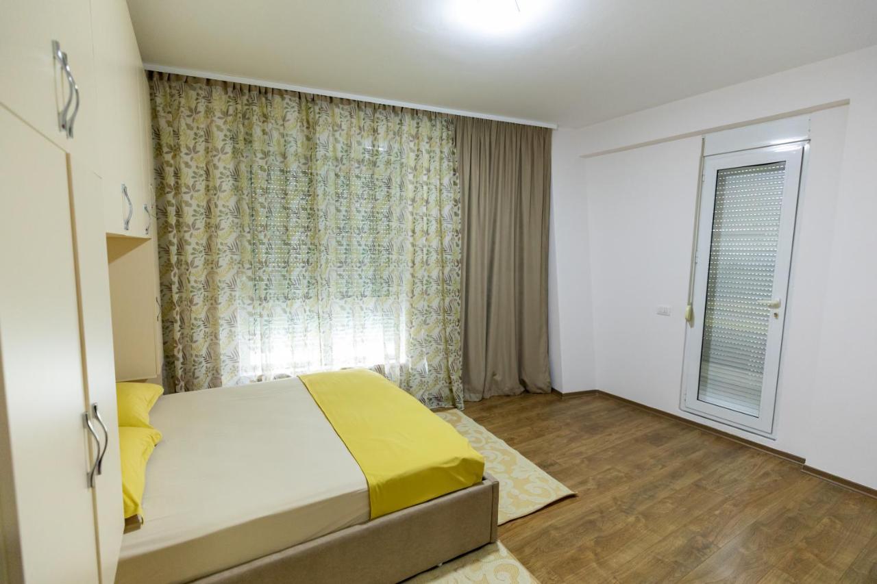 Tirana Contact Apartment ภายนอก รูปภาพ
