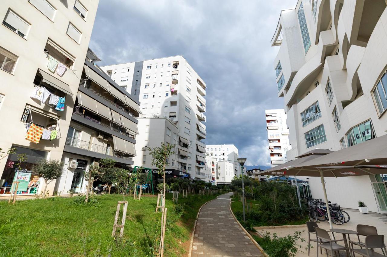 Tirana Contact Apartment ภายนอก รูปภาพ