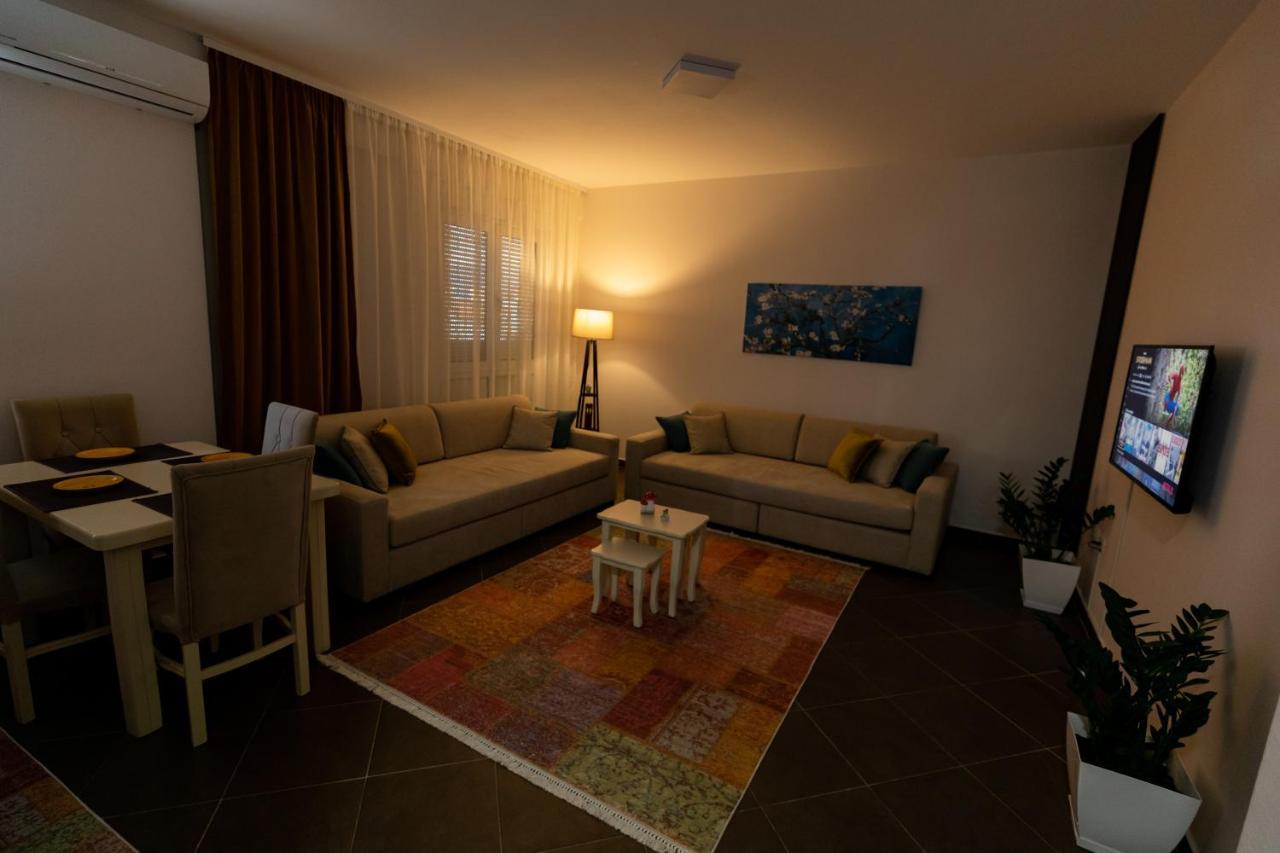 Tirana Contact Apartment ภายนอก รูปภาพ